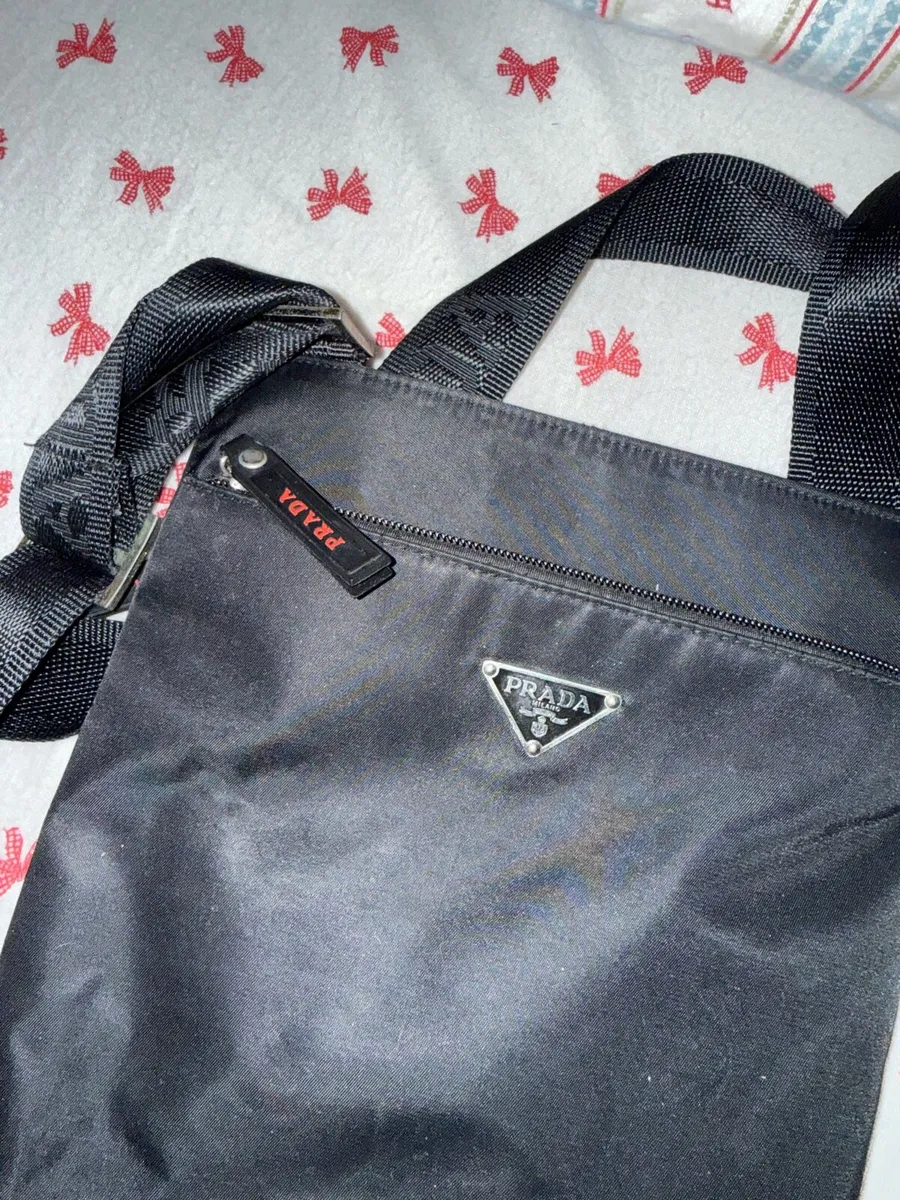 Prada crossbody bag unisex black - Image 4