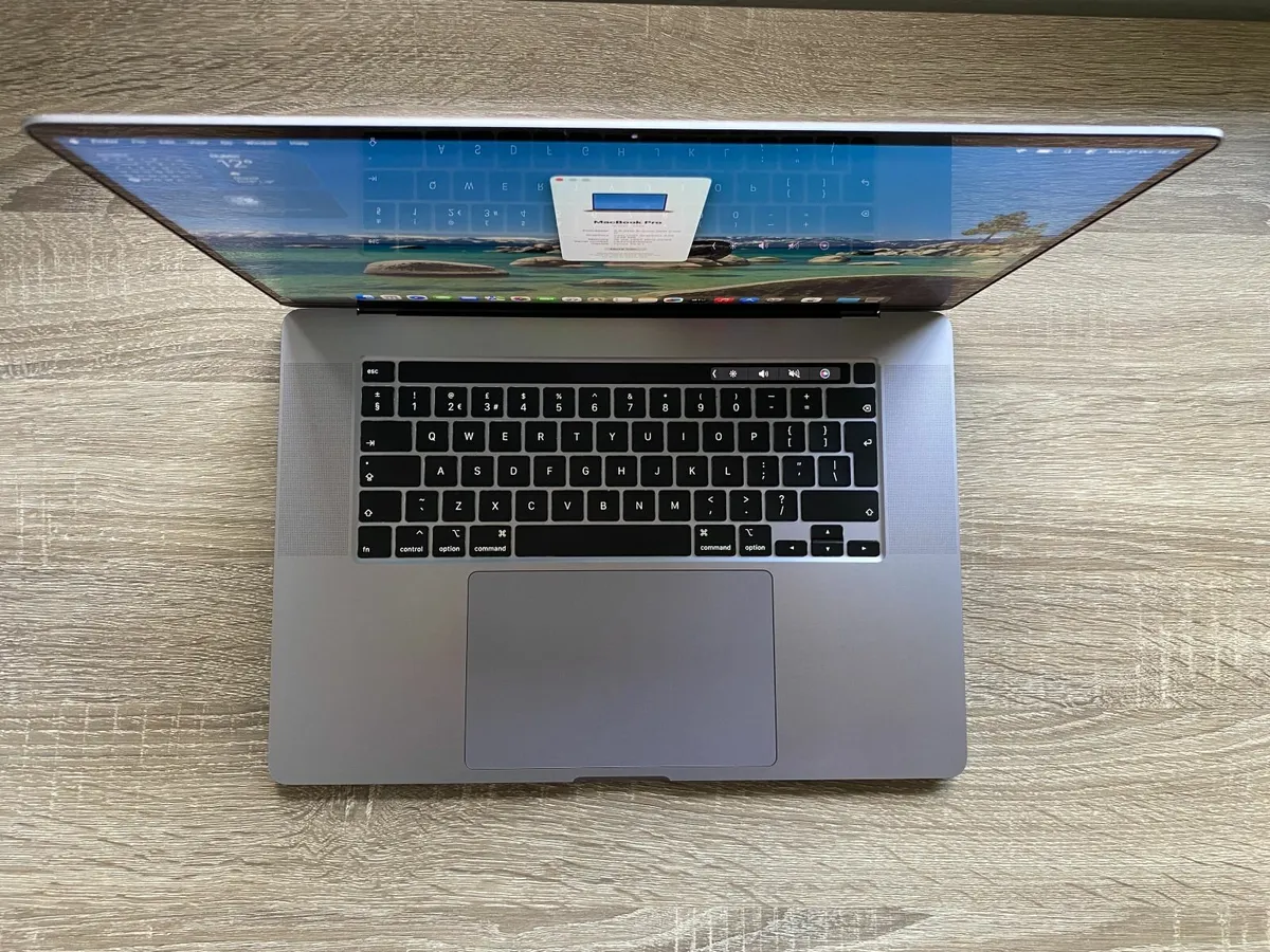 Apple MacBook Pro 16-inch 2019 i7 | 16GB | 512GB - Image 1