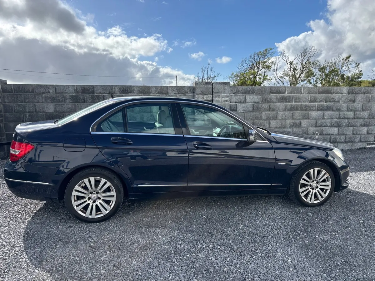 Mercedes-Benz C-Class 2012 C220 - Image 3