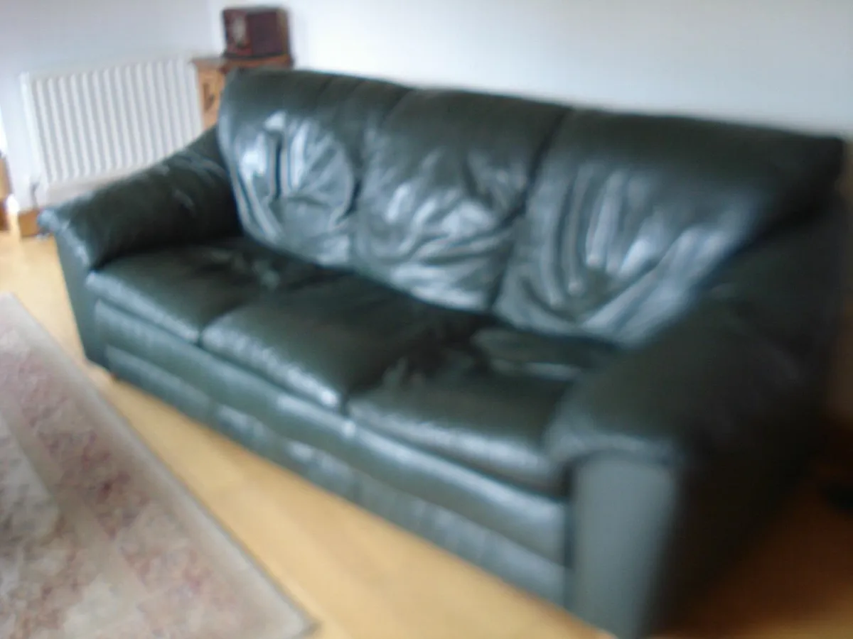 BOTTLE GREEN REAL LEATHER 3 SEATER SOFA. - Image 2