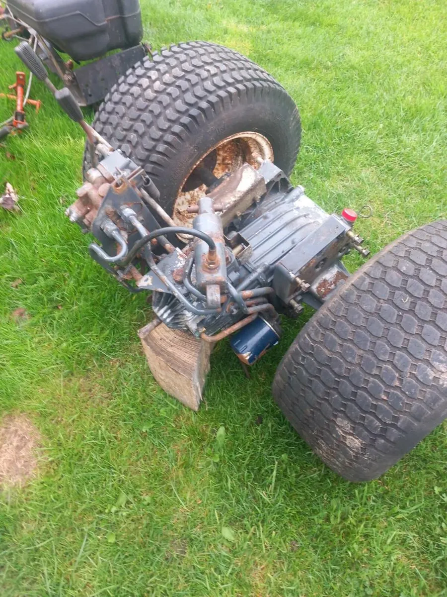 Kubota diesel back axle/wheels - Image 1