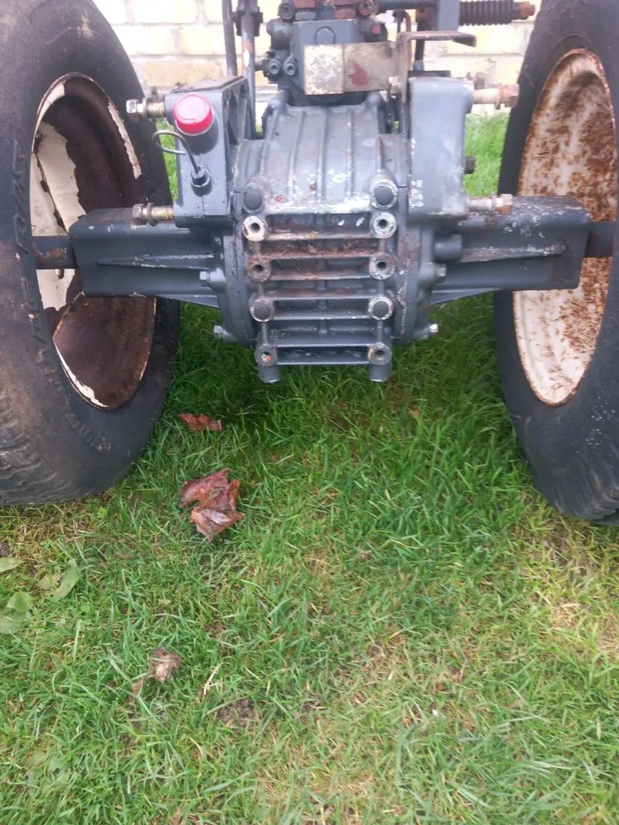 Kubota diesel back axle/wheels - Image 2