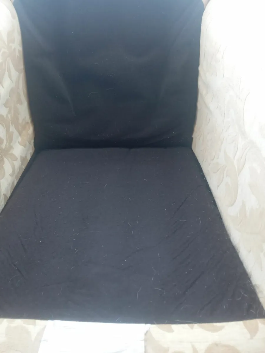 Two cream armchairs - Image 3