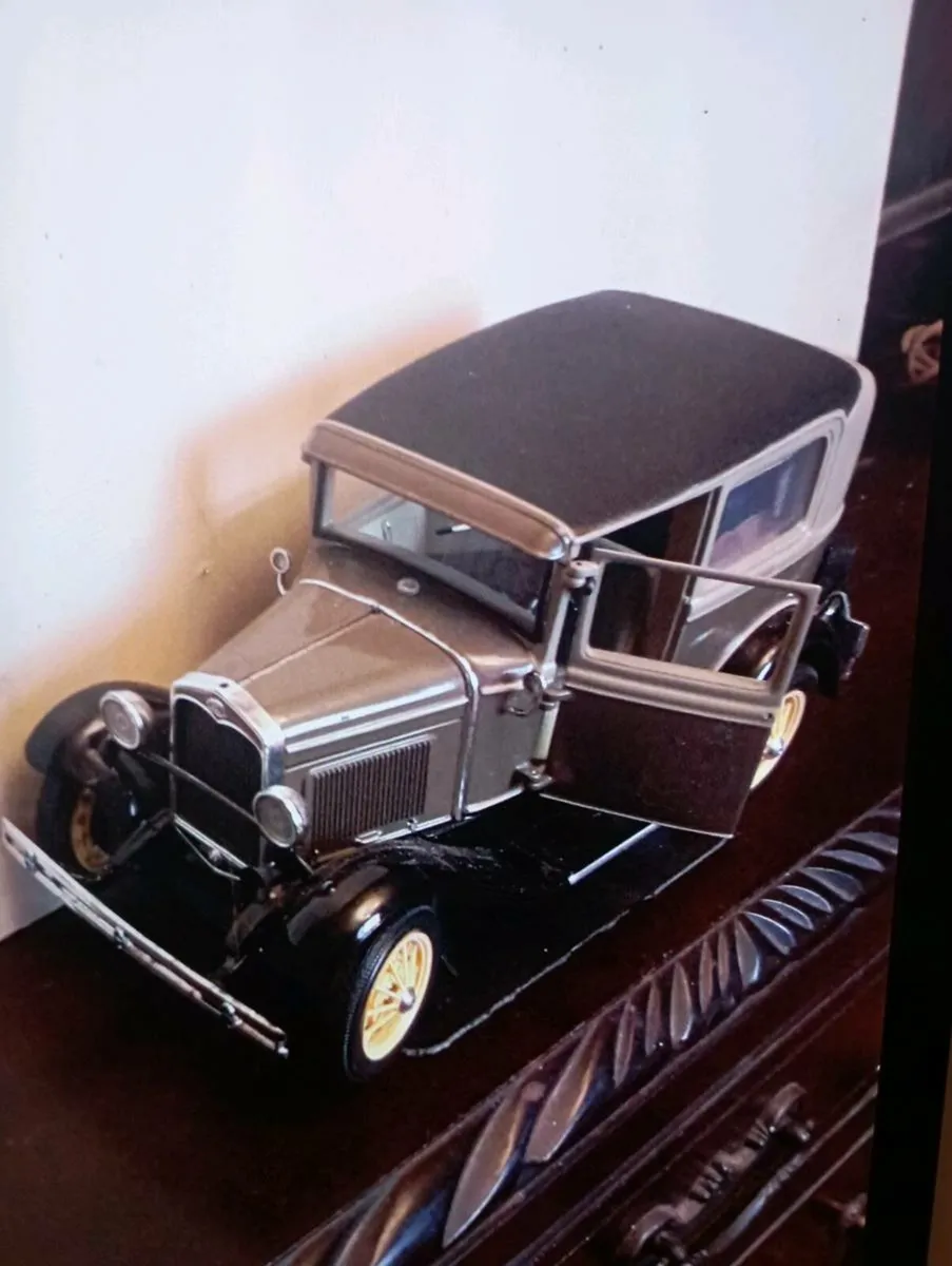 1931 FORD MODLE A  TUDOR SADAN DIE CAST MODLE.CAR. - Image 1