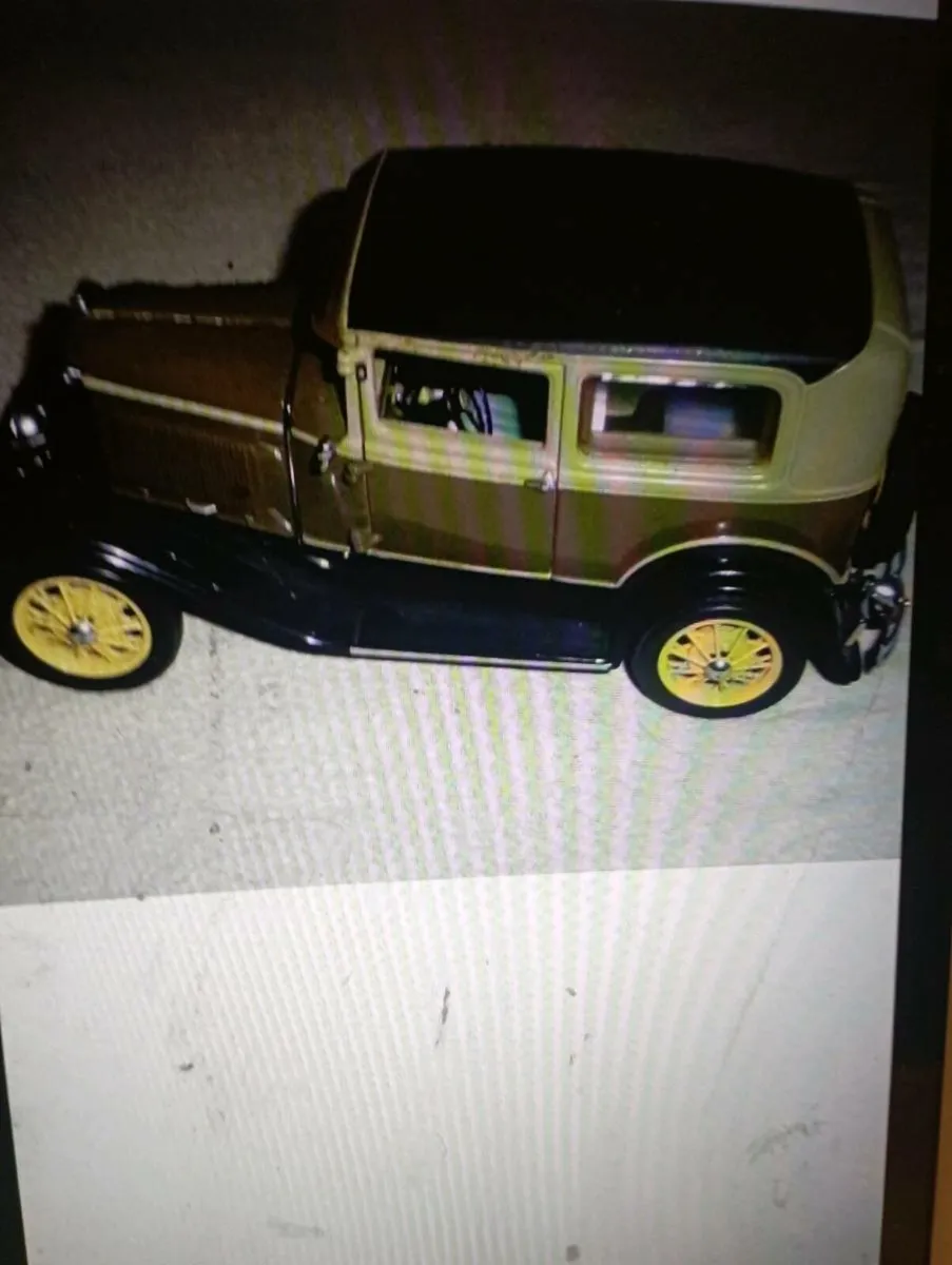 1931 FORD MODLE A  TUDOR SADAN DIE CAST MODLE.CAR. - Image 4