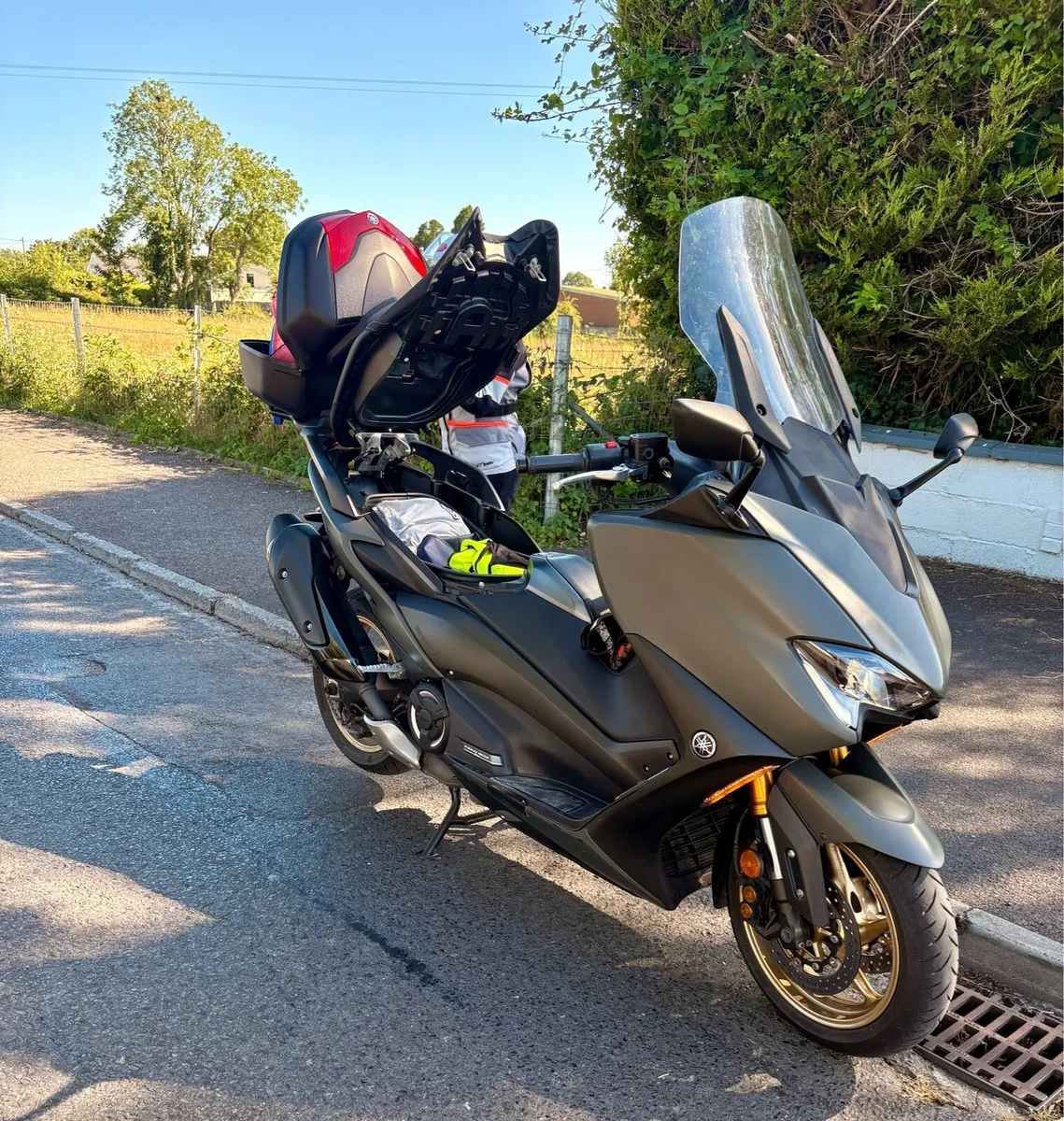 YAMAHA TMAX 560 TECH MAX - Image 2