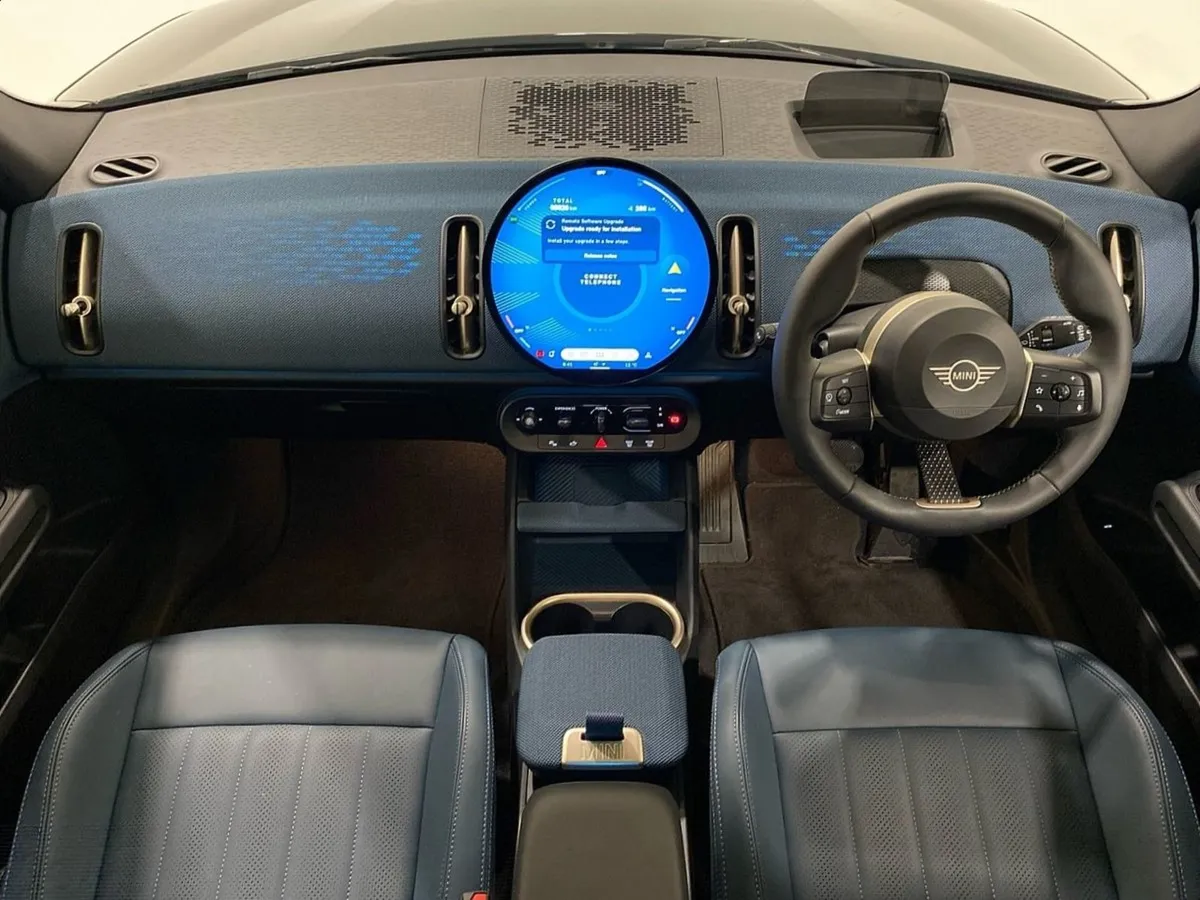 MINI COUNTRYMAN Cooper Classic E - Image 4