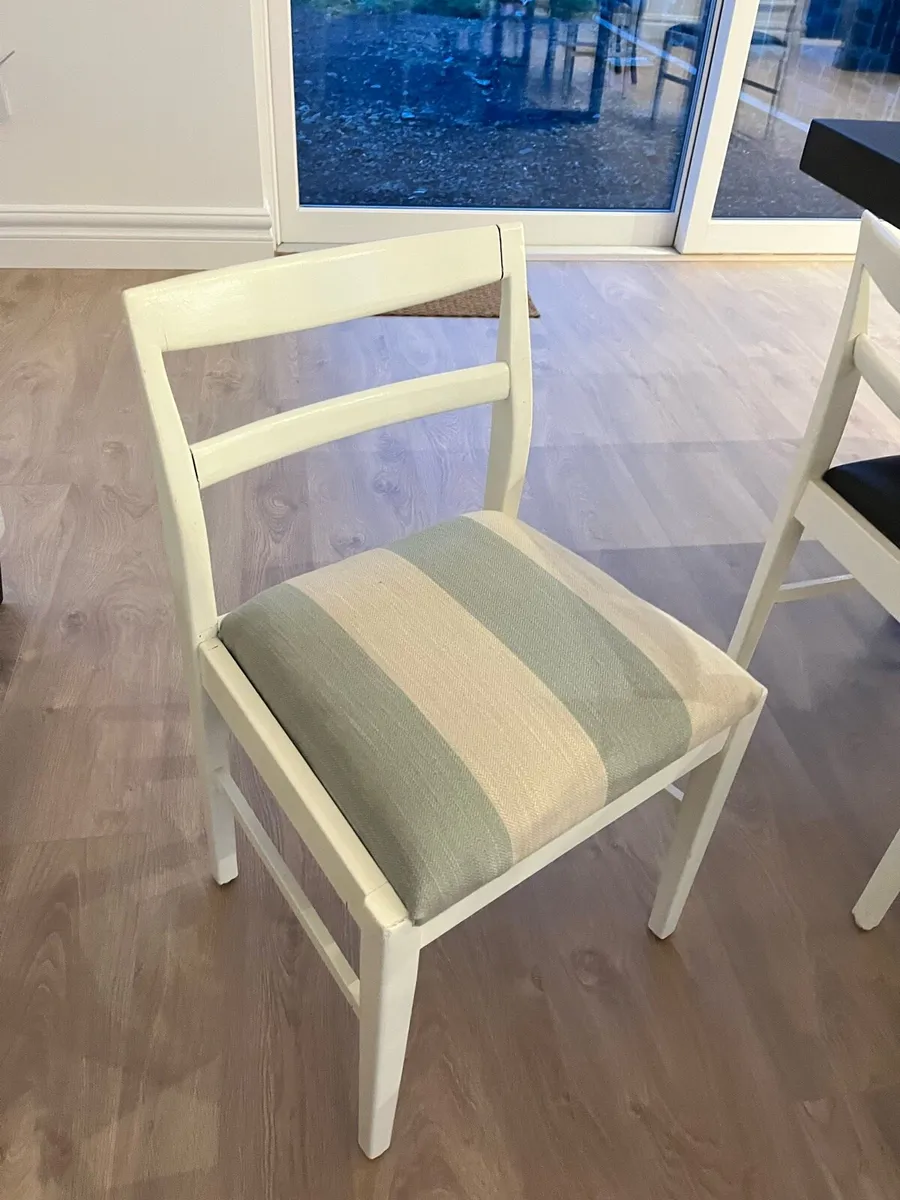 Dining chairs - Image 1