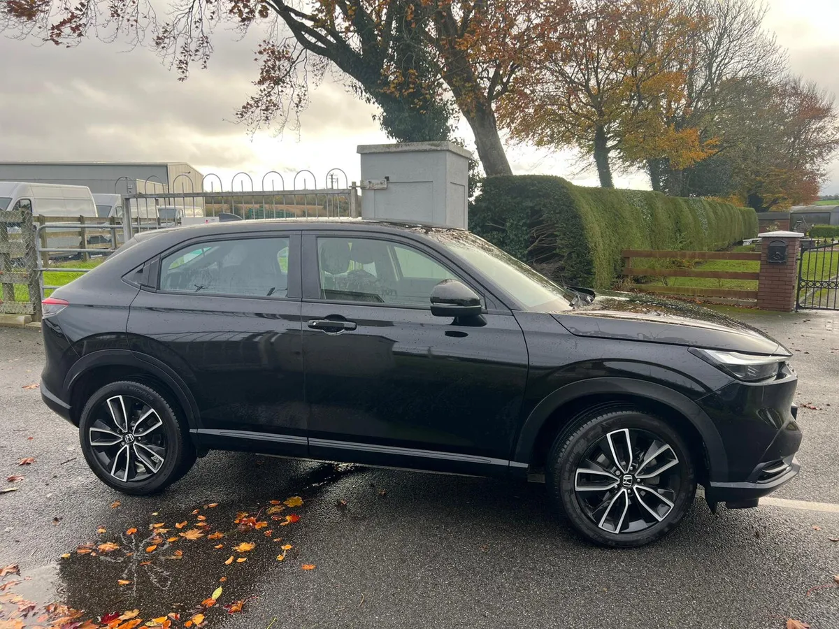 Honda HR-V Elegance e:HEV 2023 - Image 3