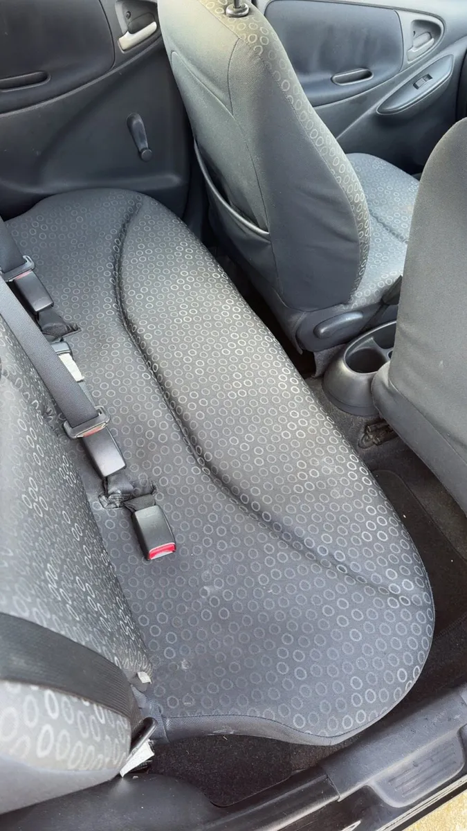 *2004 Toyota Yaris Nct’d&Tax’d* - Image 4