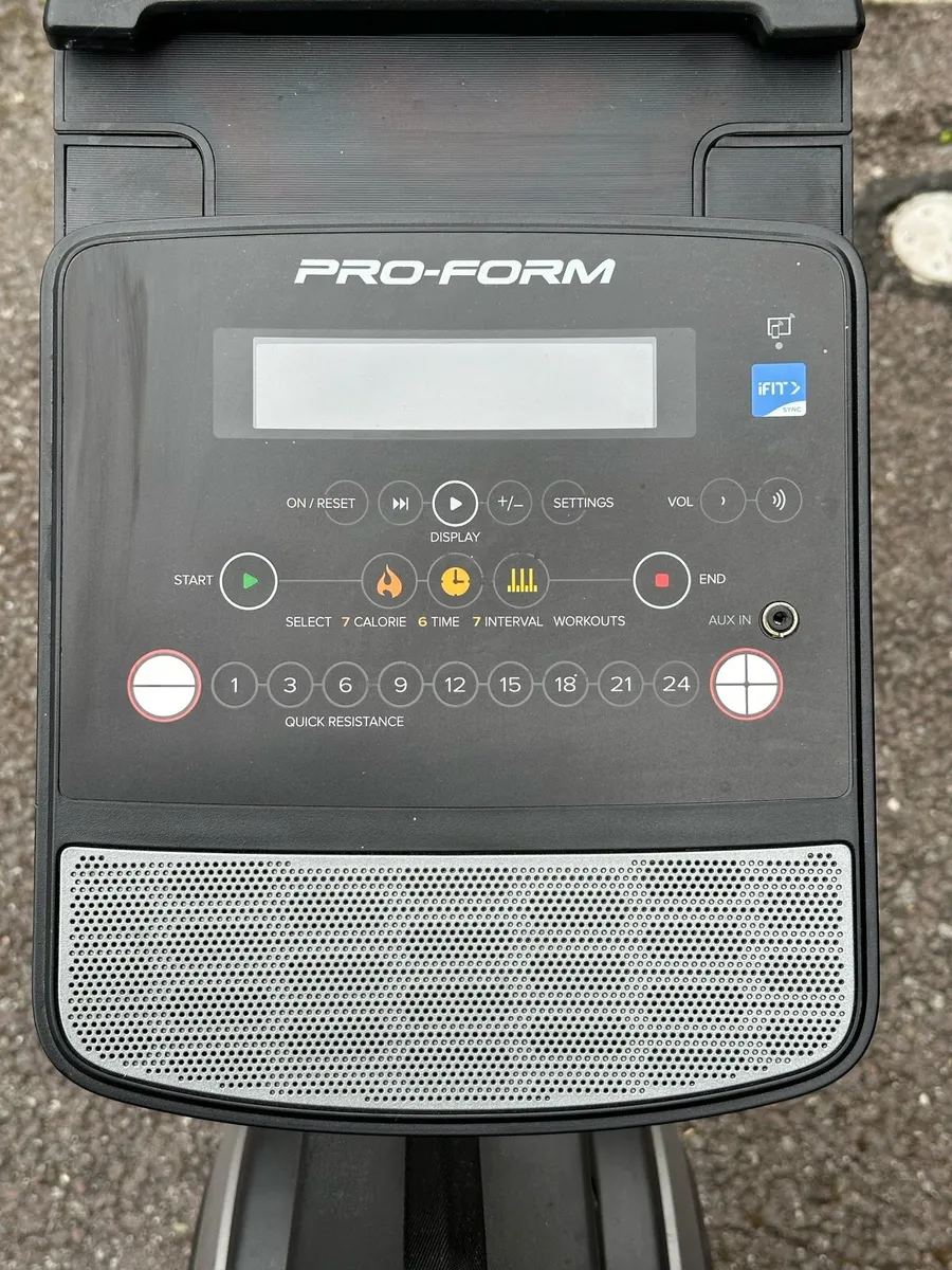 Proform 750r rowing machine - Image 2