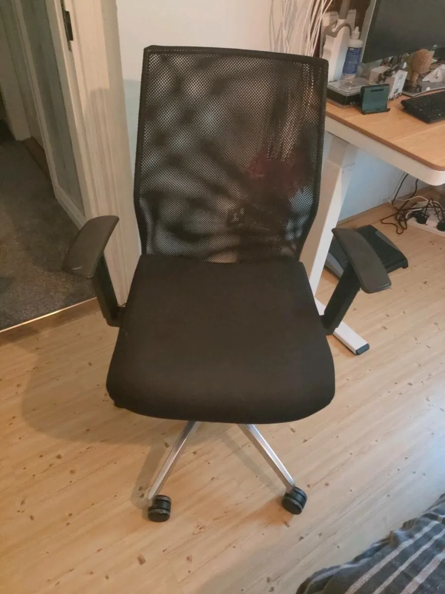 Office chair