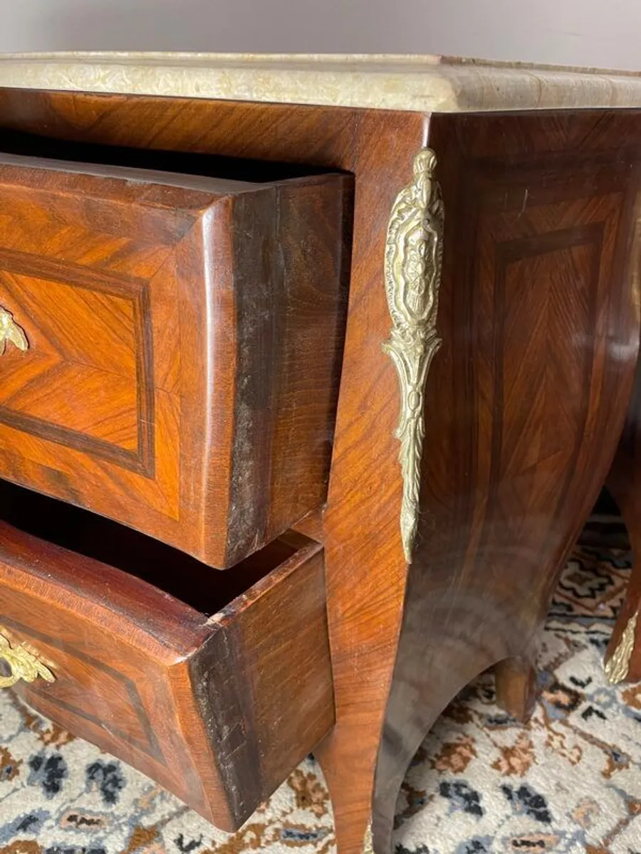 Pair of French Empire-Style Bedside Lockers / Bombe Nightstands - Image 4