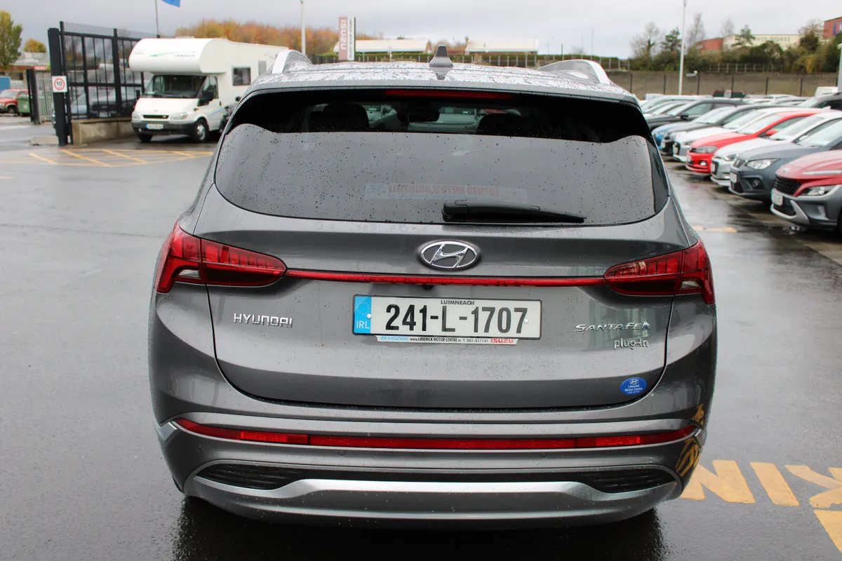 Hyundai Santa Fe 2024 - Image 4