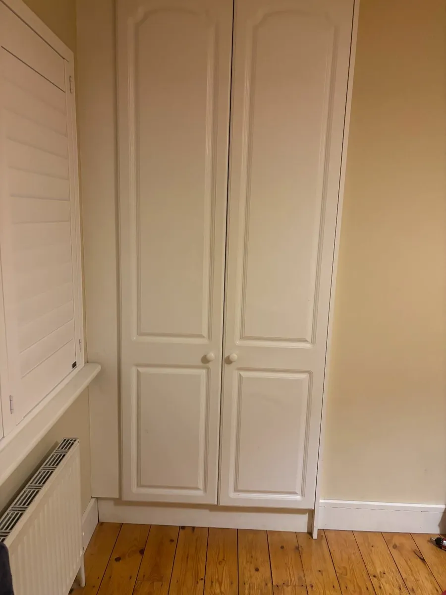 Built in Wardrobe - Image 1
