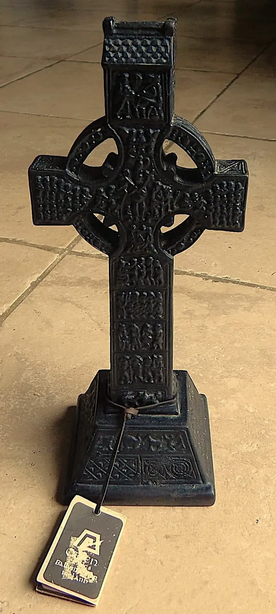 Owen Crafts Ballyshannon Turf Celtic Cross - Image 2