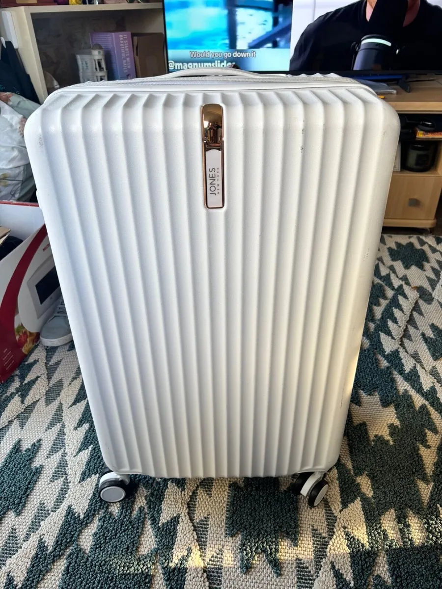 Jones New York Luggage - Image 2