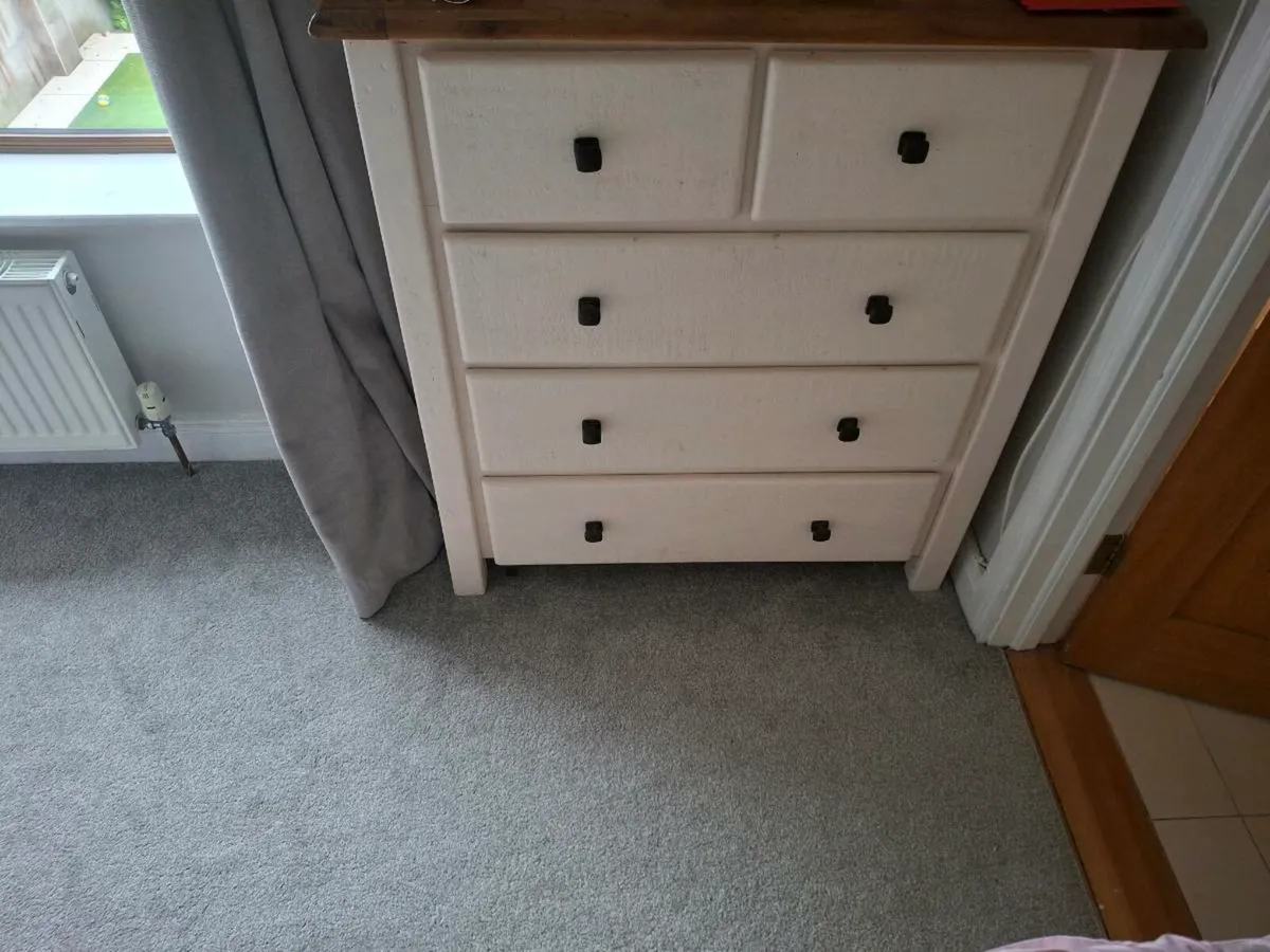 Solid Wood King Size Bed,Chest of drawers,2Lockers - Image 4