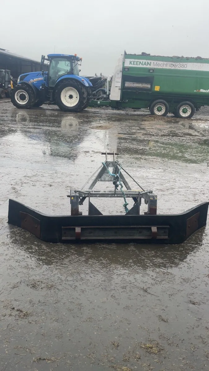 Fleming yard scraper - Image 3