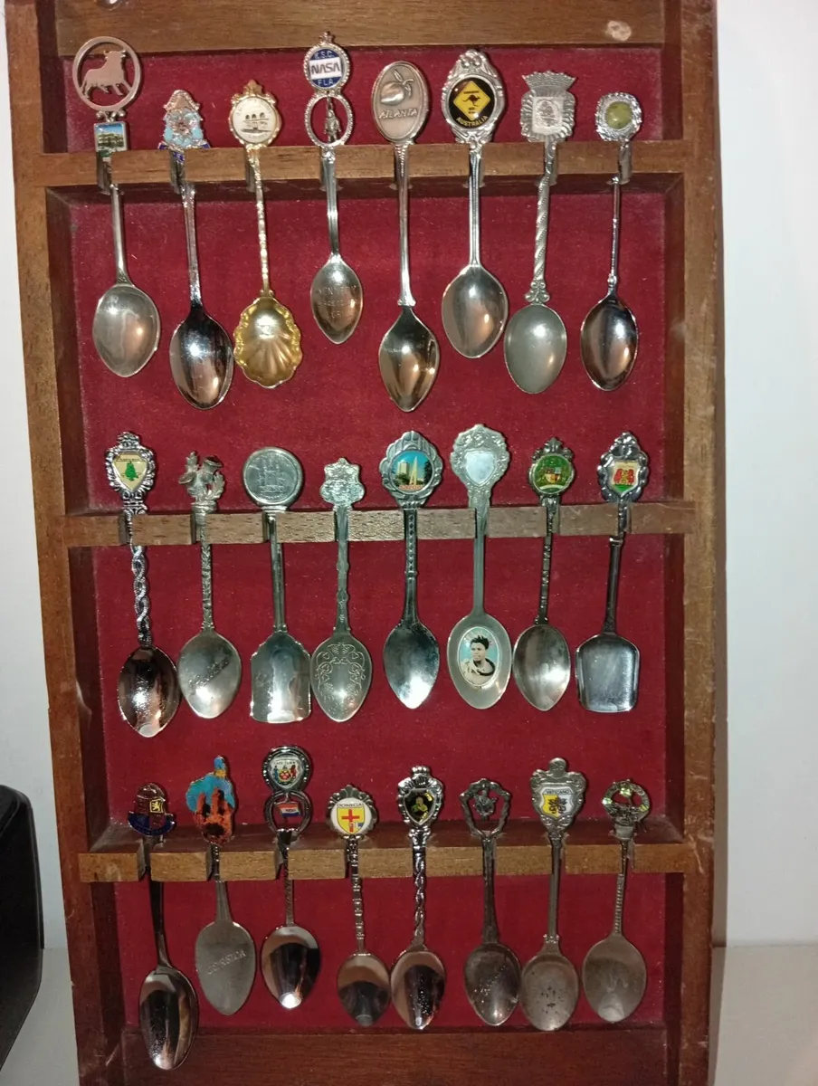 Collection Of Souvenir Teaspoons Worldwide On Disp - Image 2