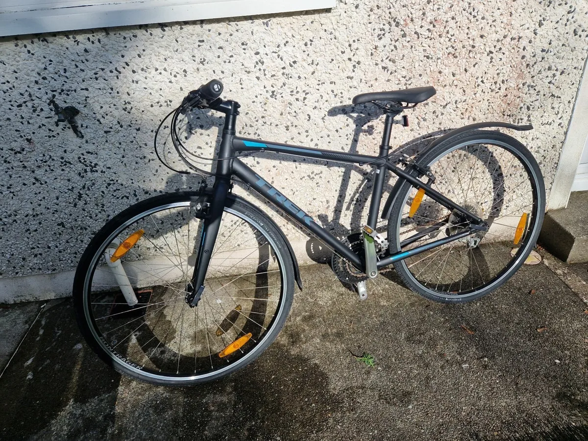 Two bicycles - Image 1