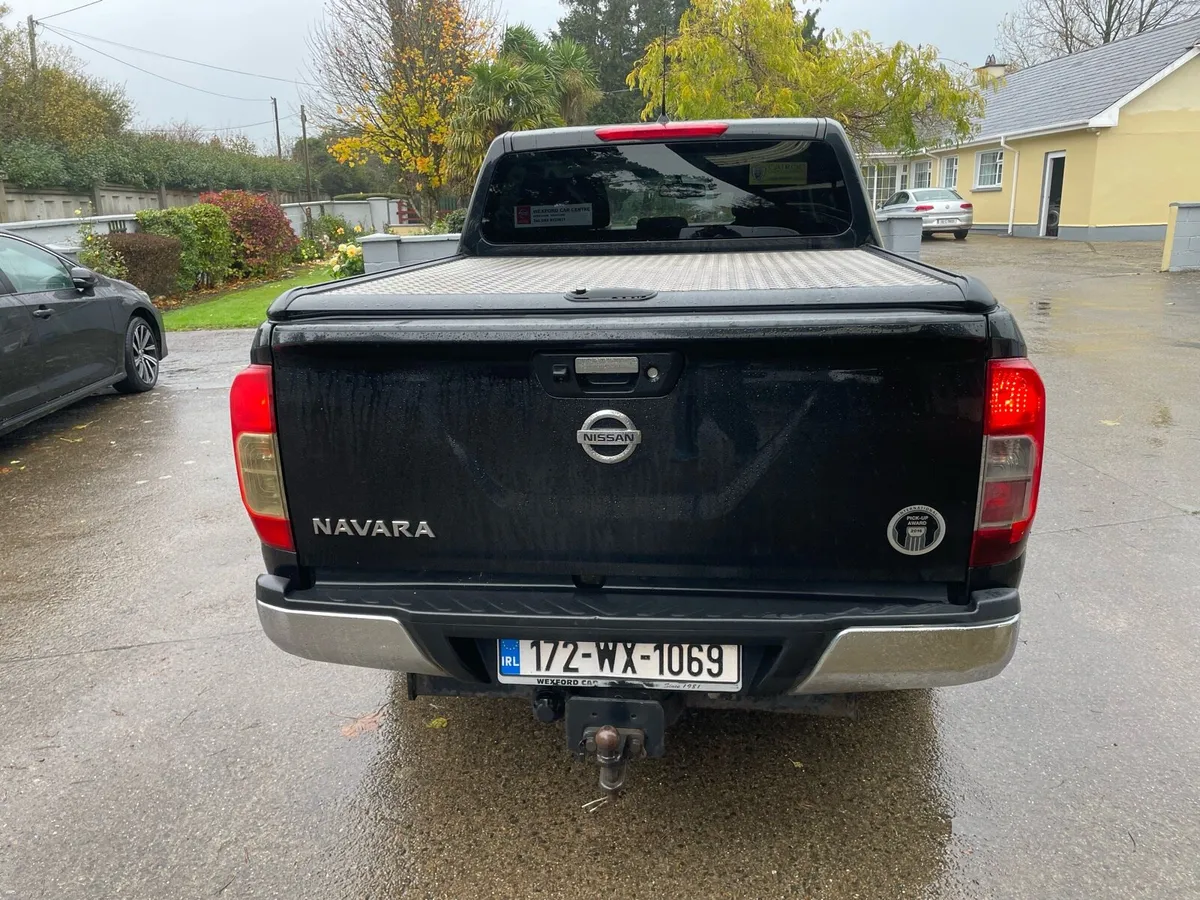 2017 Nissan Navara 2.3 Crew Cab - Image 4