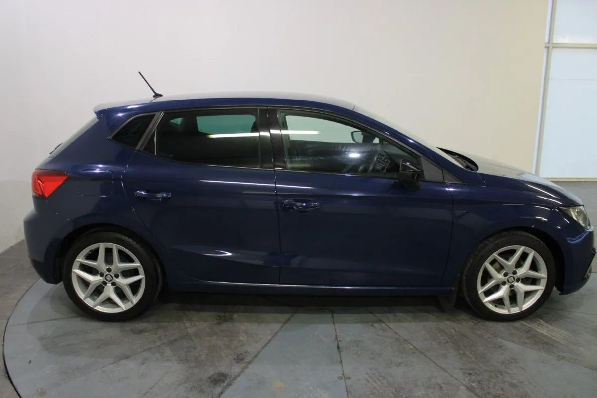 SEAT Ibiza 1.6tdi 80hp FR - Image 4