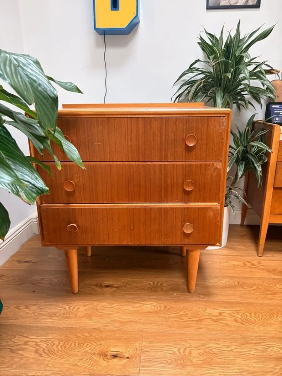 mid century chest of drawers - Image 2