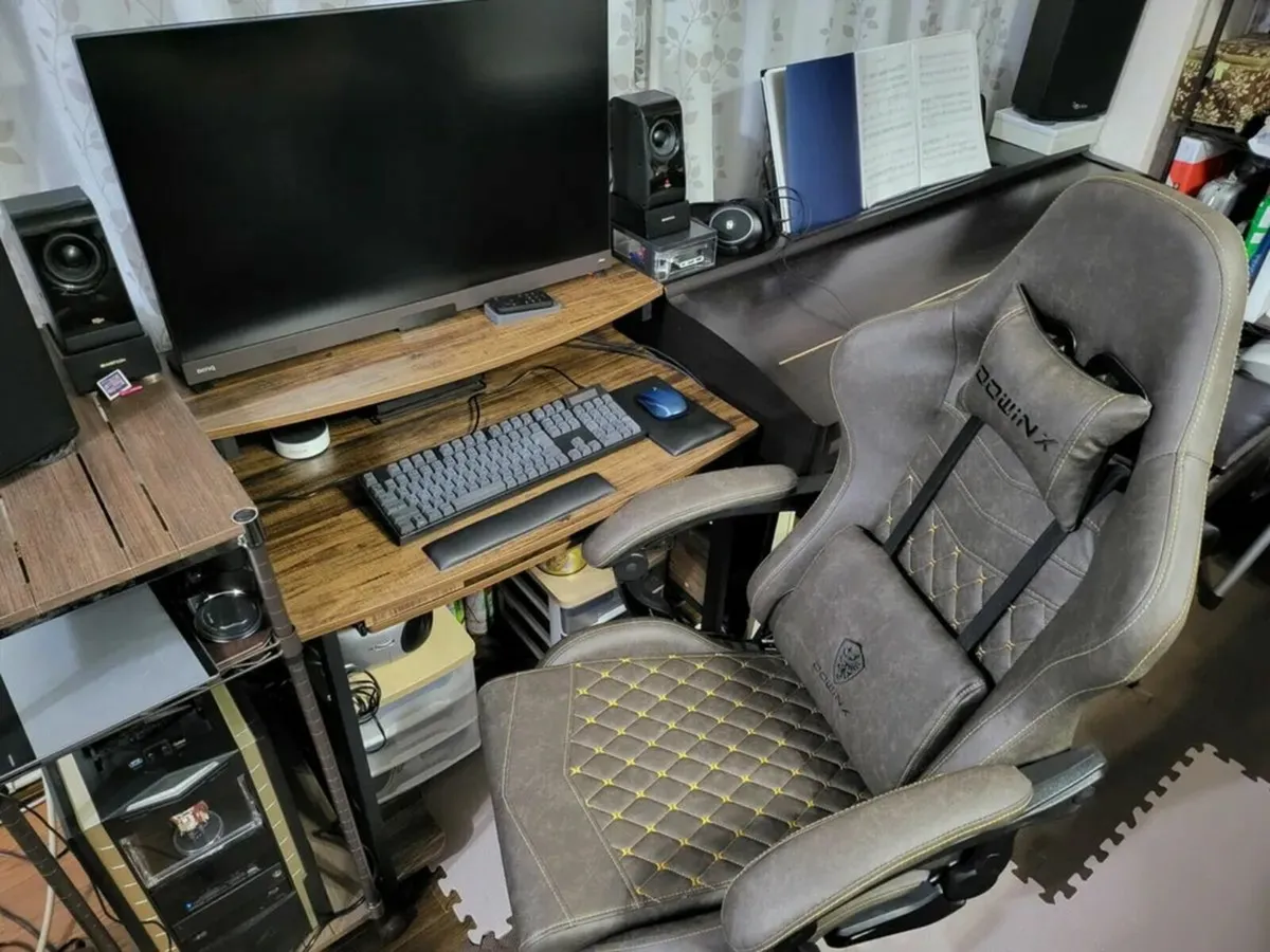 Gaming chair office study chair - Image 1