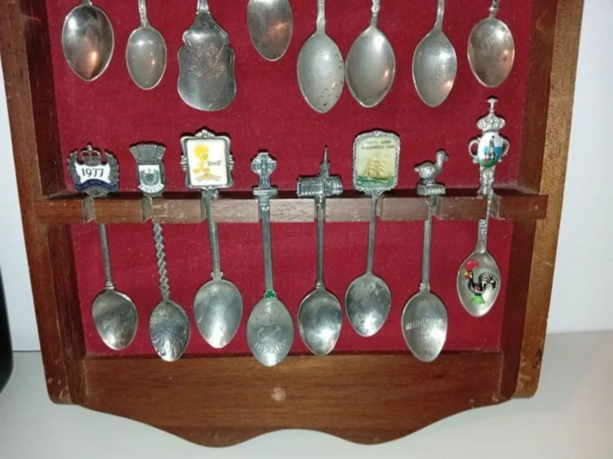 Collection Of Souvenir Teaspoons Worldwide On Disp - Image 2