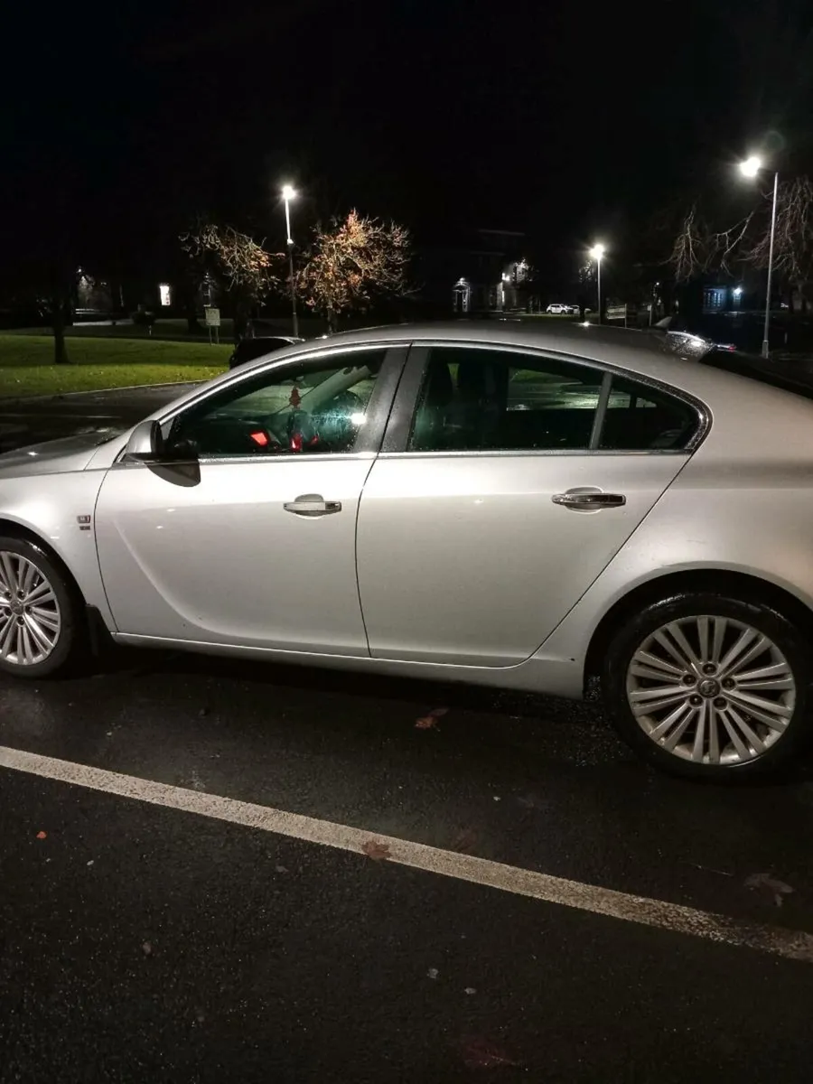 Vauxhall Insignia - Image 3