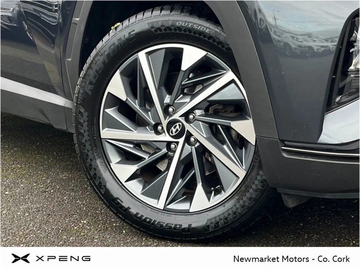 Hyundai Tucson Executive Plus 1.7 Diesel High Spe - Image 2