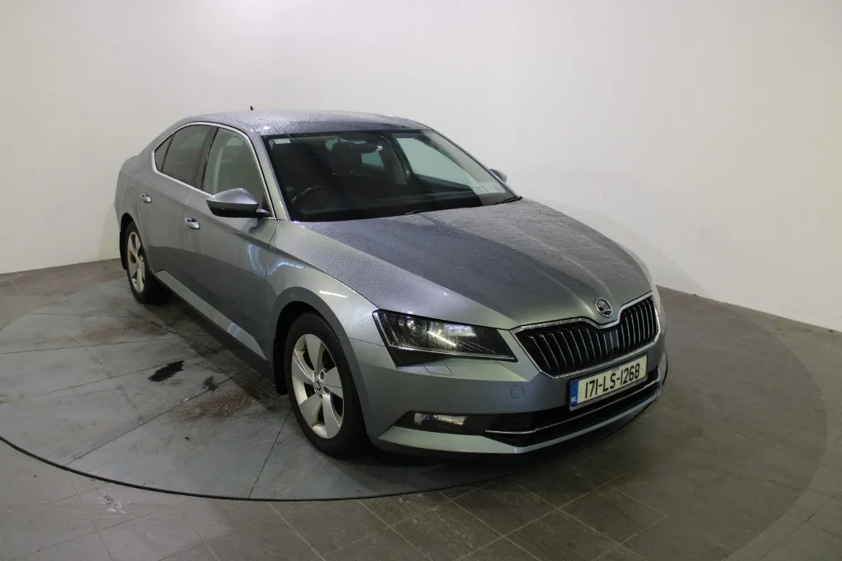 Skoda Superb 2.0 TDI 150bhp Ambition - Image 1