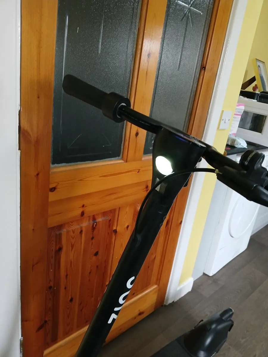 Zinc Electric scooter - Image 3
