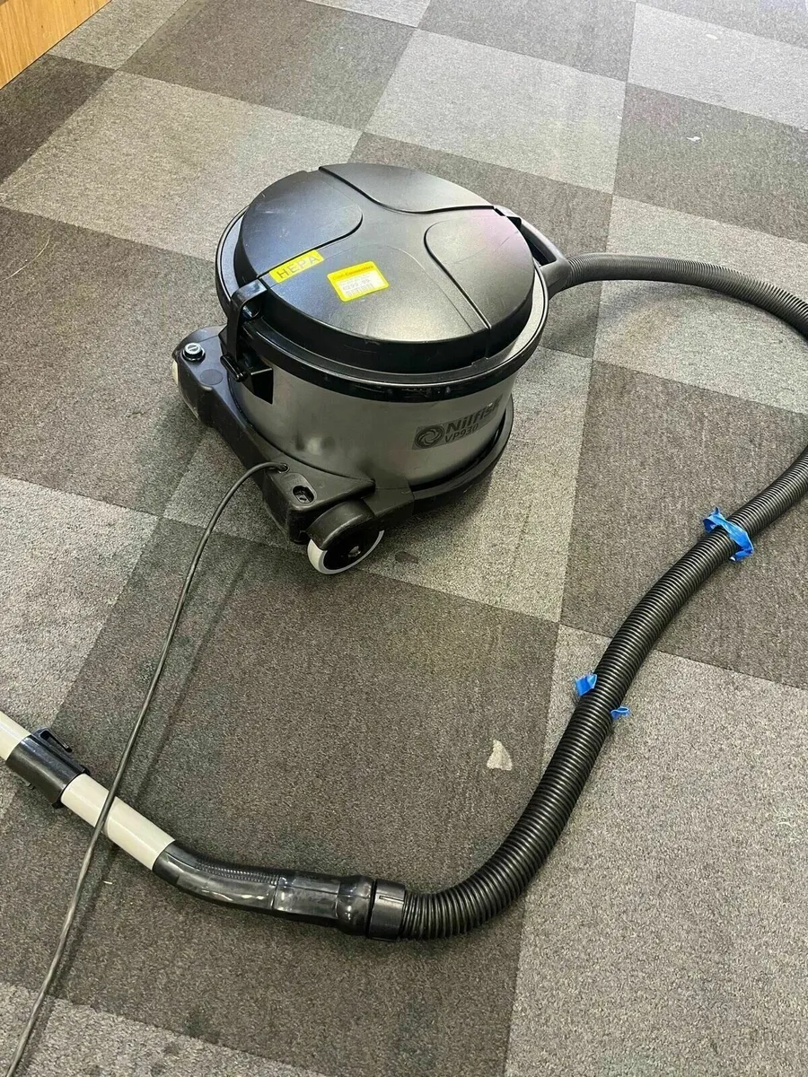 Nilfisk VP930 Vacuum Cleaner - Image 1