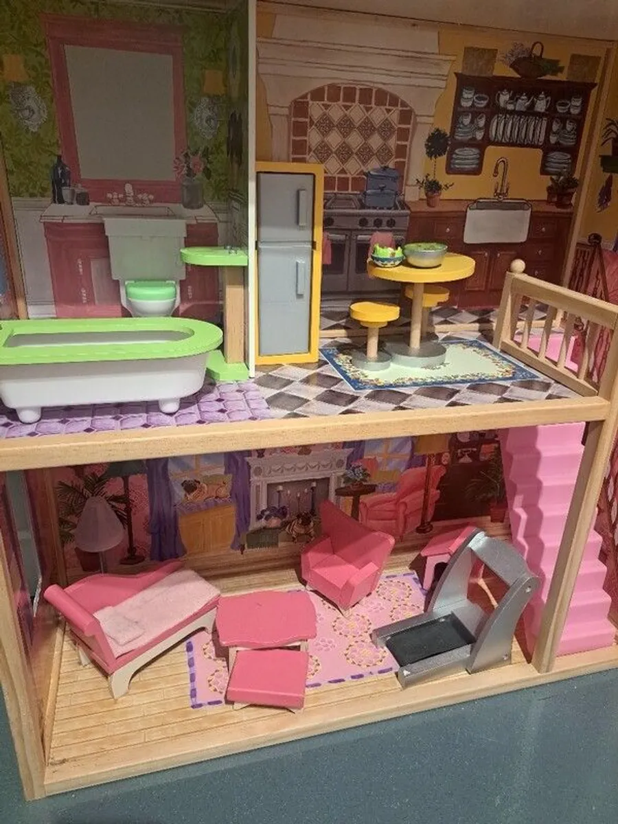 kidicraft dolls house - Image 4