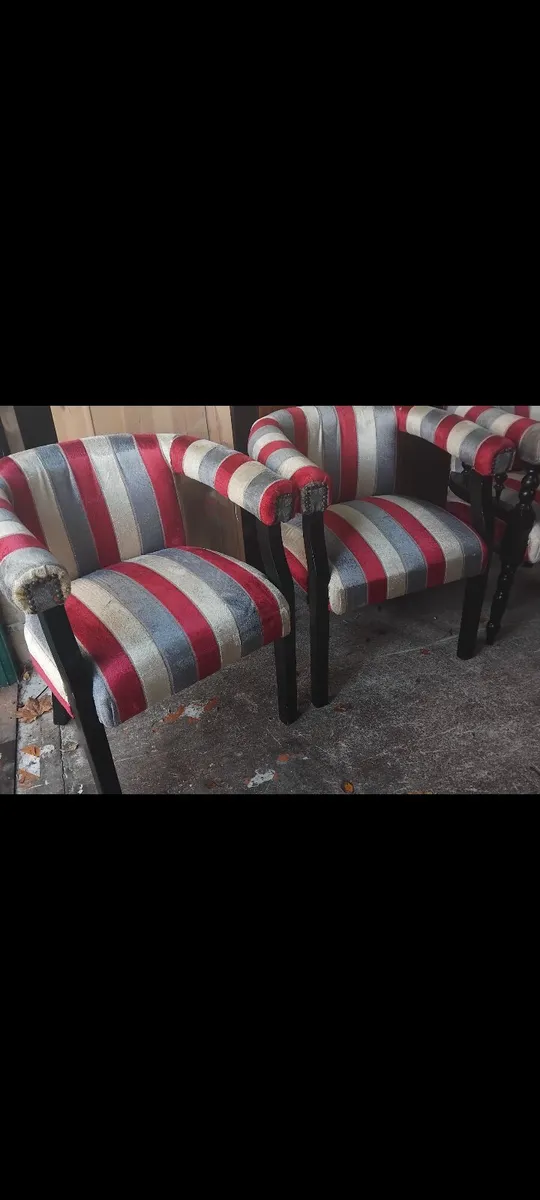 Tub chairs x 4 - Image 1
