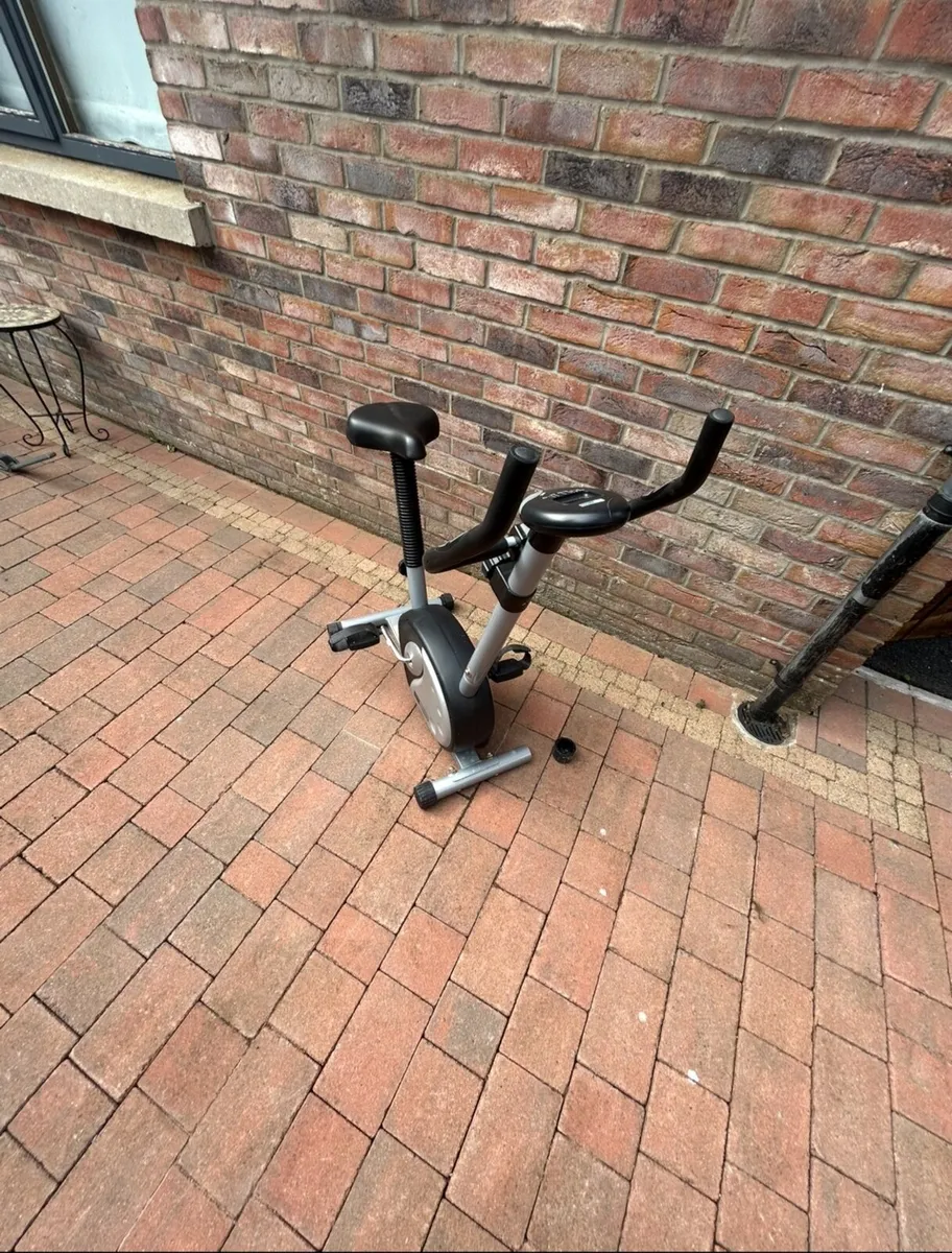Exercise bike - Image 3