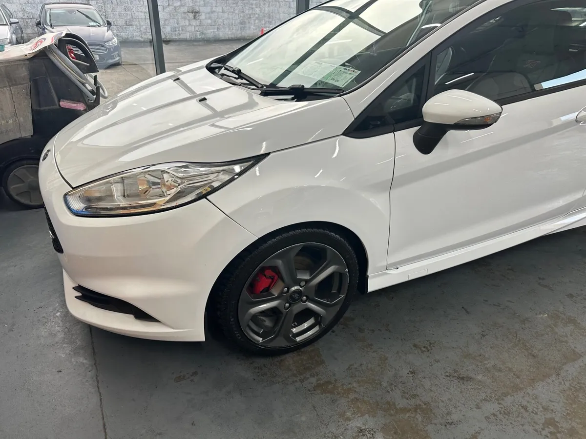 Ford Fiesta 2017 - Image 3