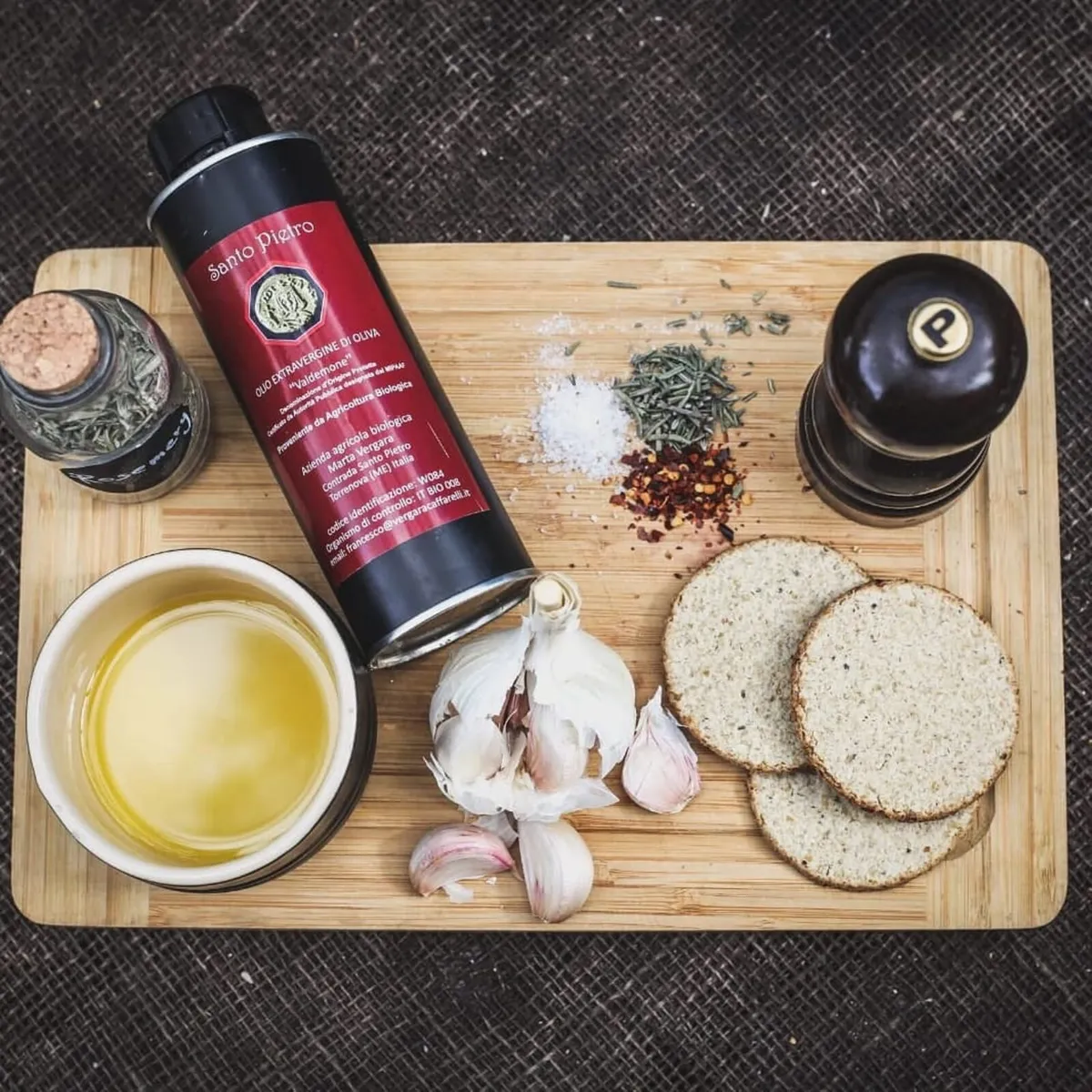 Sicilian Extra Virgin Olive Oil – 100% Natural & O - Image 1