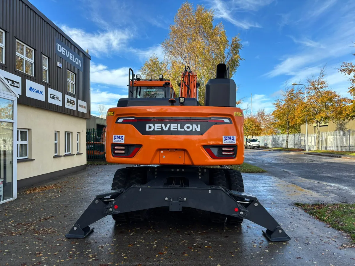 New Develon (Doosan) Dx140W-7 - Image 4
