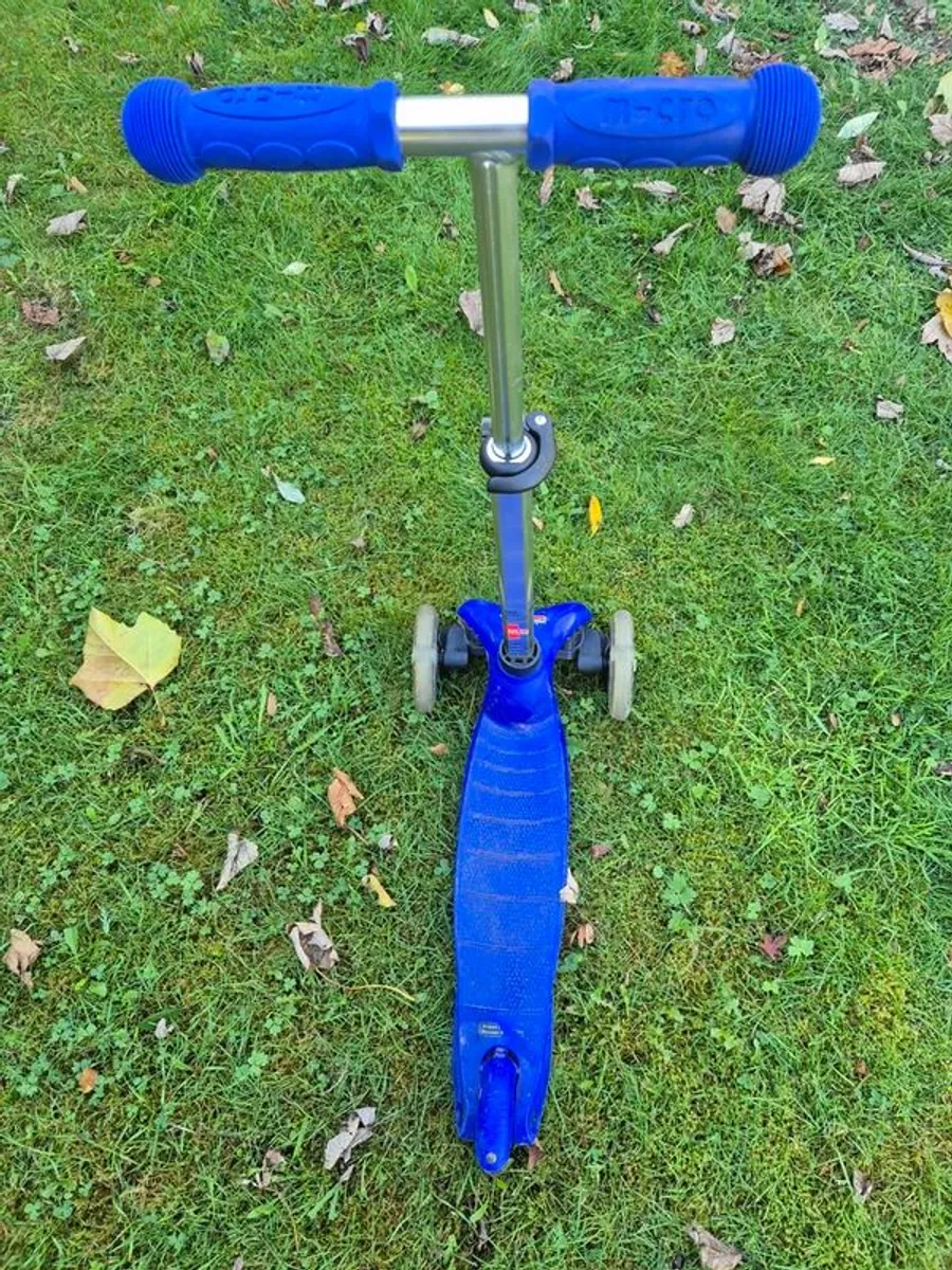 Micro-Mini Scooter - Image 2