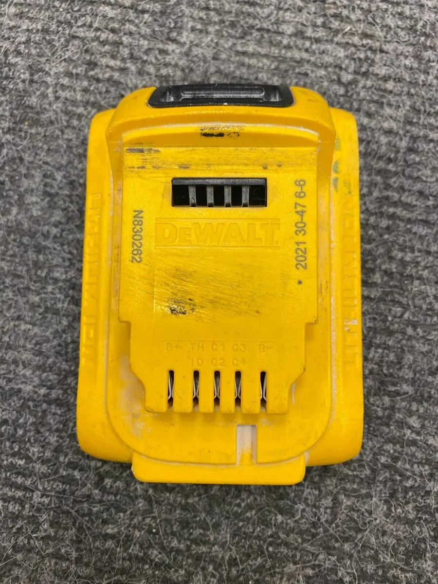Dewalt 2AH Battery - Image 3
