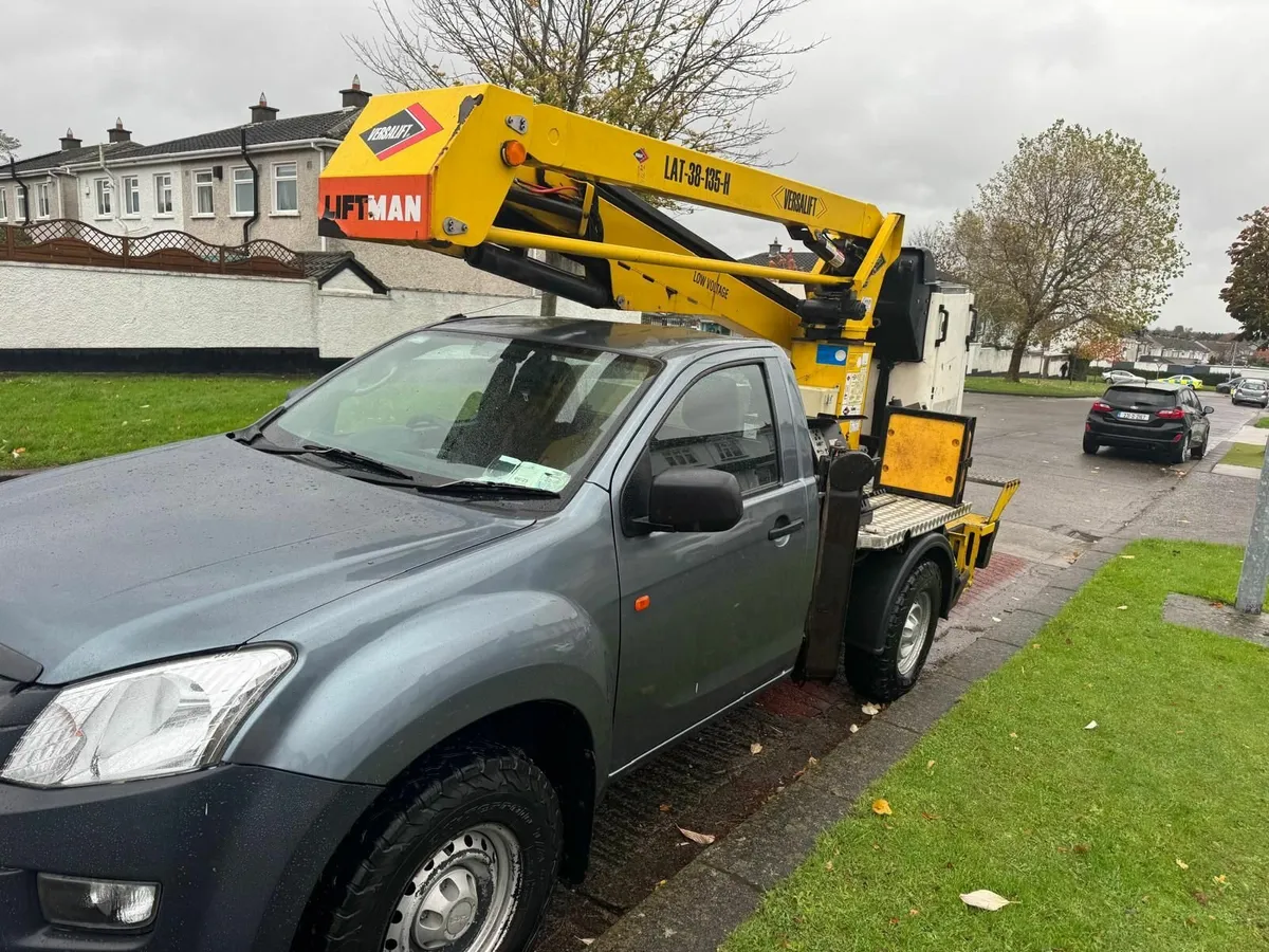 2015 Isuzu DMAX Cherrypicker VERSALIFT - Image 4