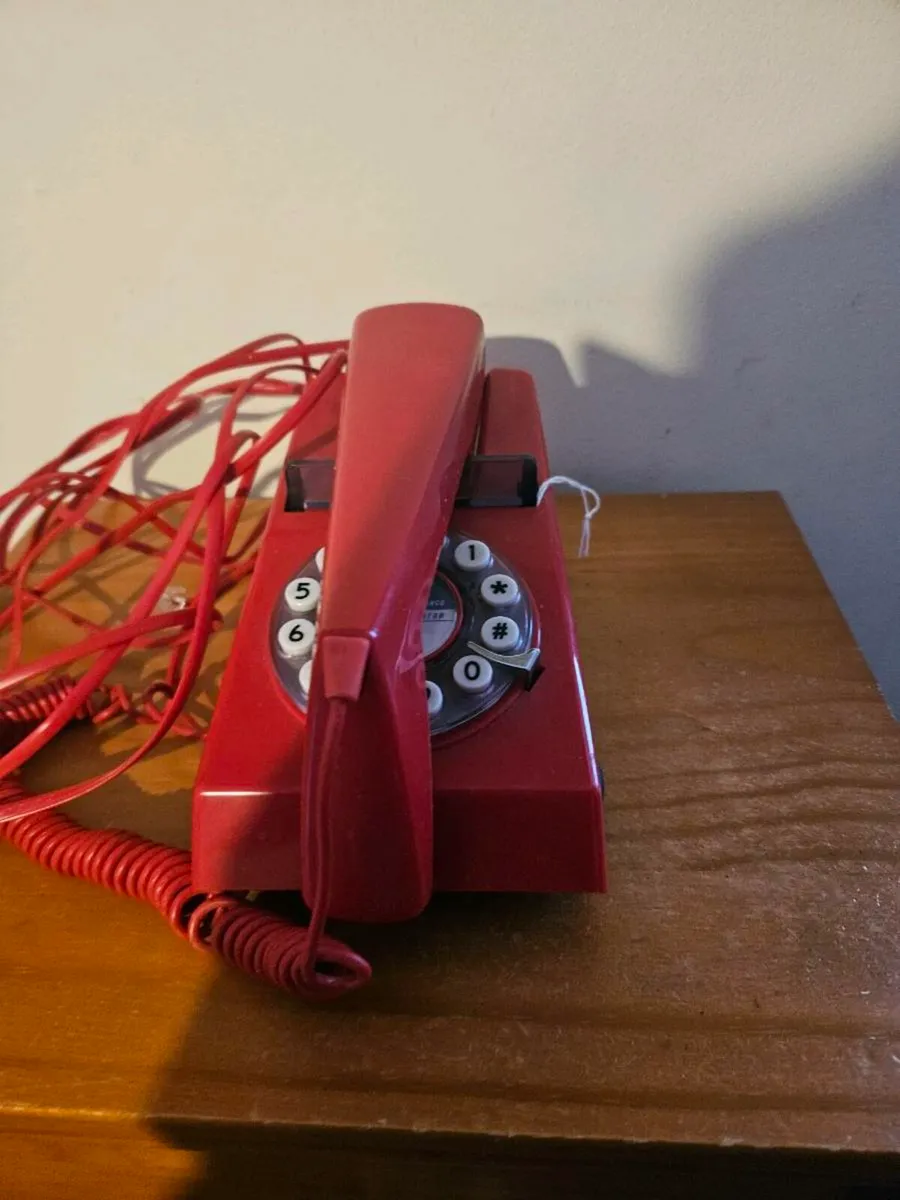 Vintage Looking Red Telephone - Image 2