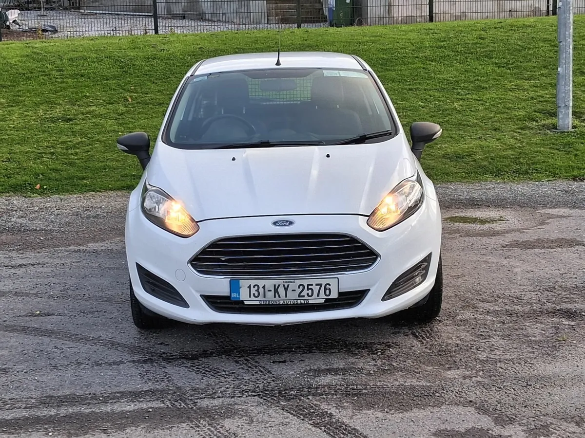 Ford Fiesta 2013 - Image 1