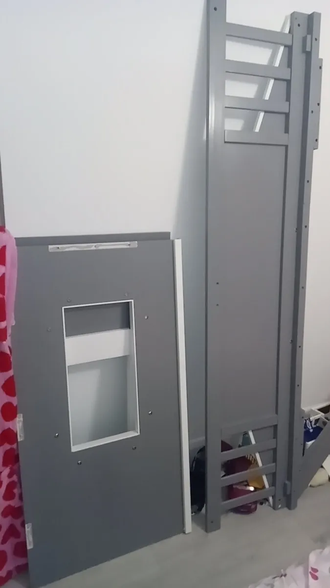 High sleeper and and brand new mattress - Image 3