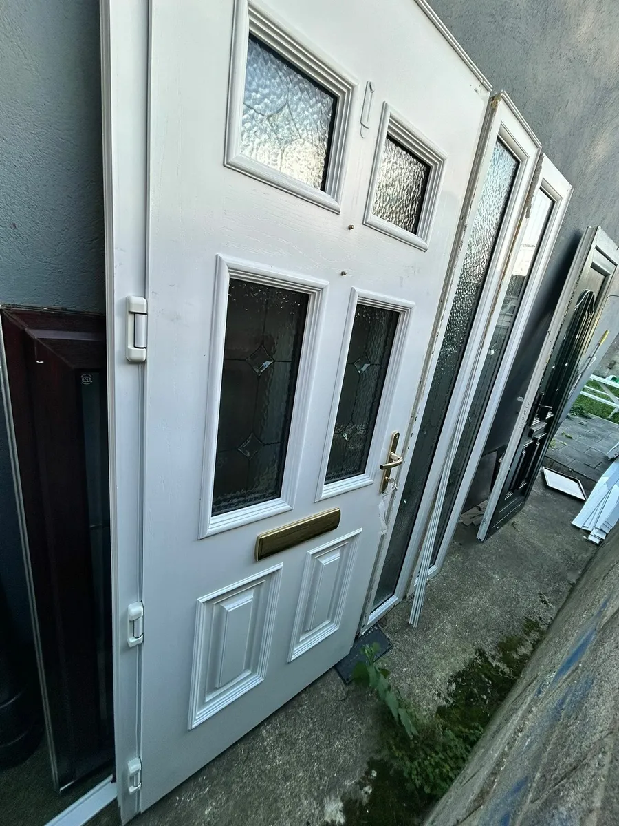 ✳️ HIGH QUALITY COMPOSITE BLACK FRONT DOOR - Image 2