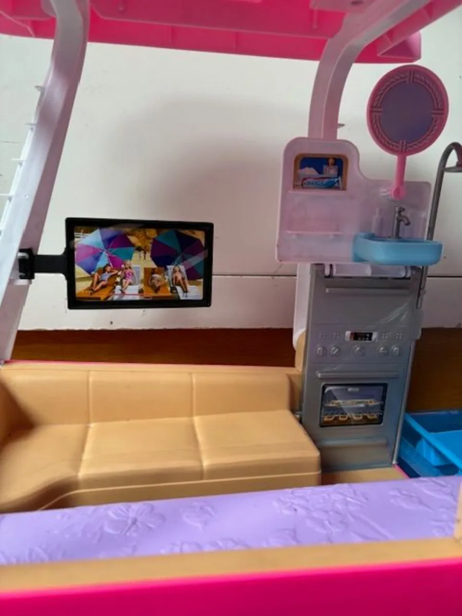 Barbie Dreamhouse Bundle! - Image 4