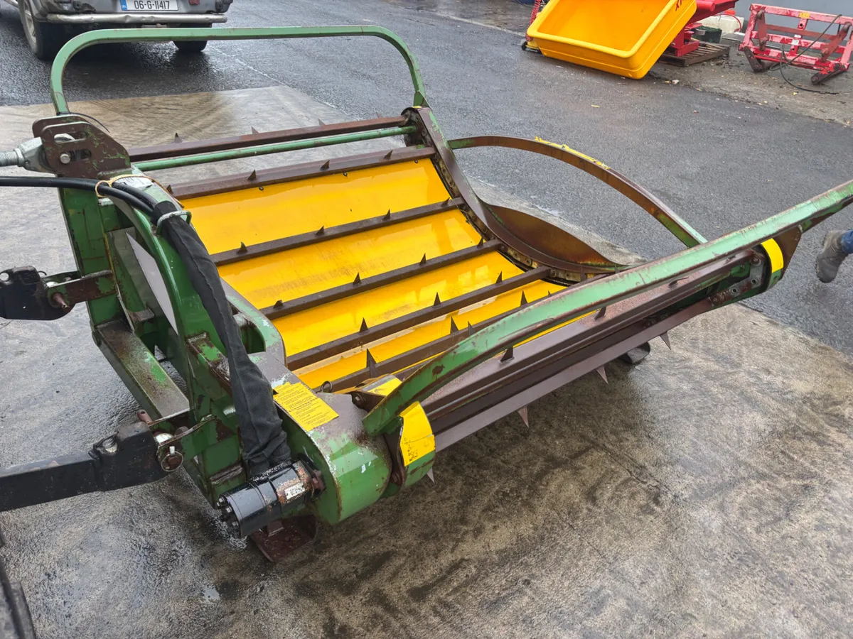 Hustler SL350 Bale Unwinder - Image 4